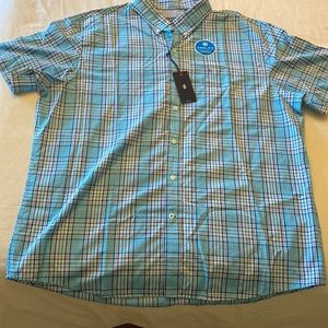 Izod Cool FX short sleeve button up. Mens.